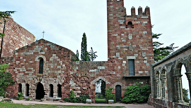 Castillo Monasterio de Escornalbou en Riudecañas, Tarragona