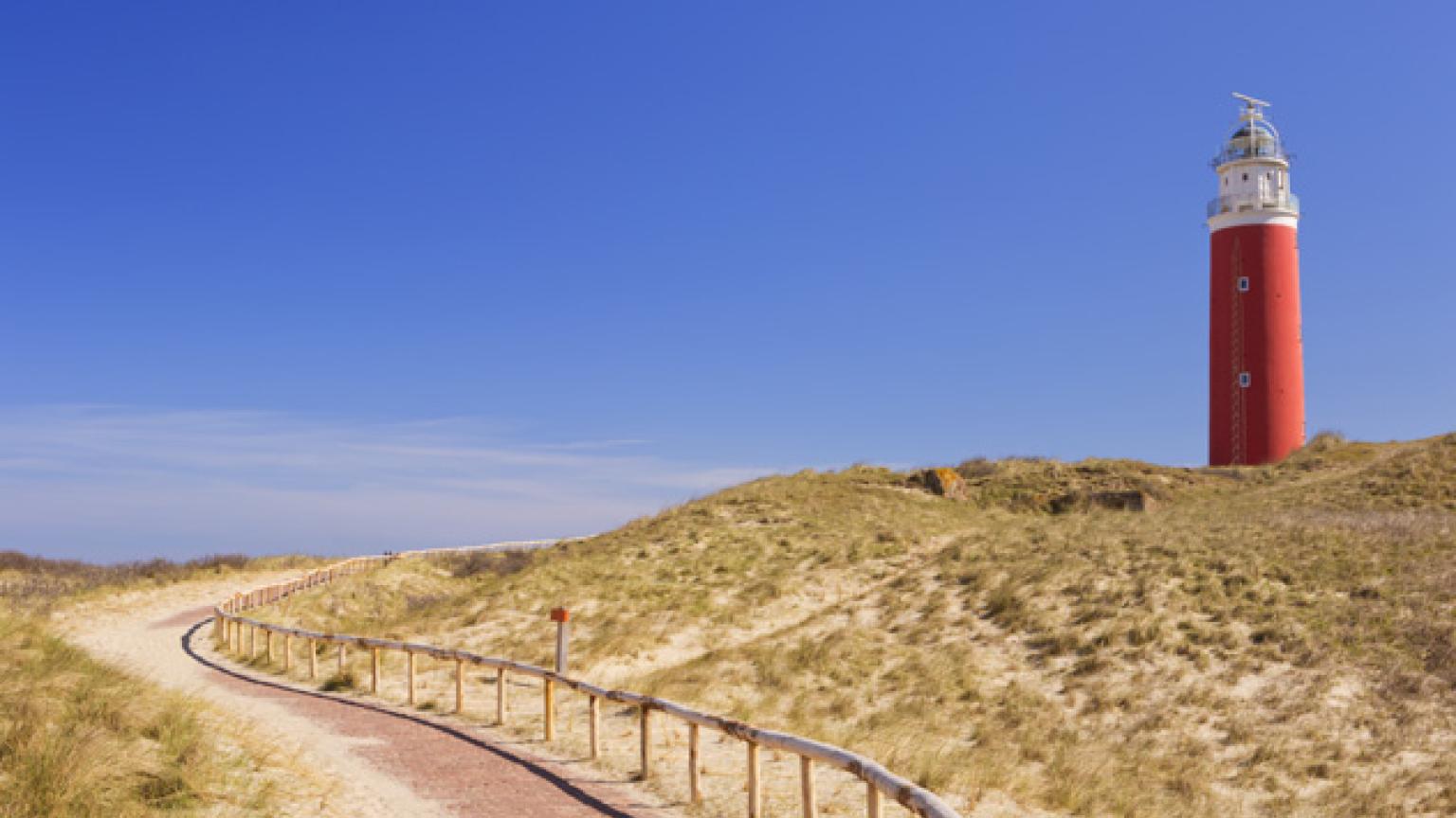 Faro de la puntA norte de Texel, Países Bajos