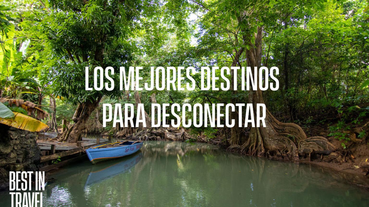 Viajando en barca por el rio Indio ©Michael Lees/Lonely Planet