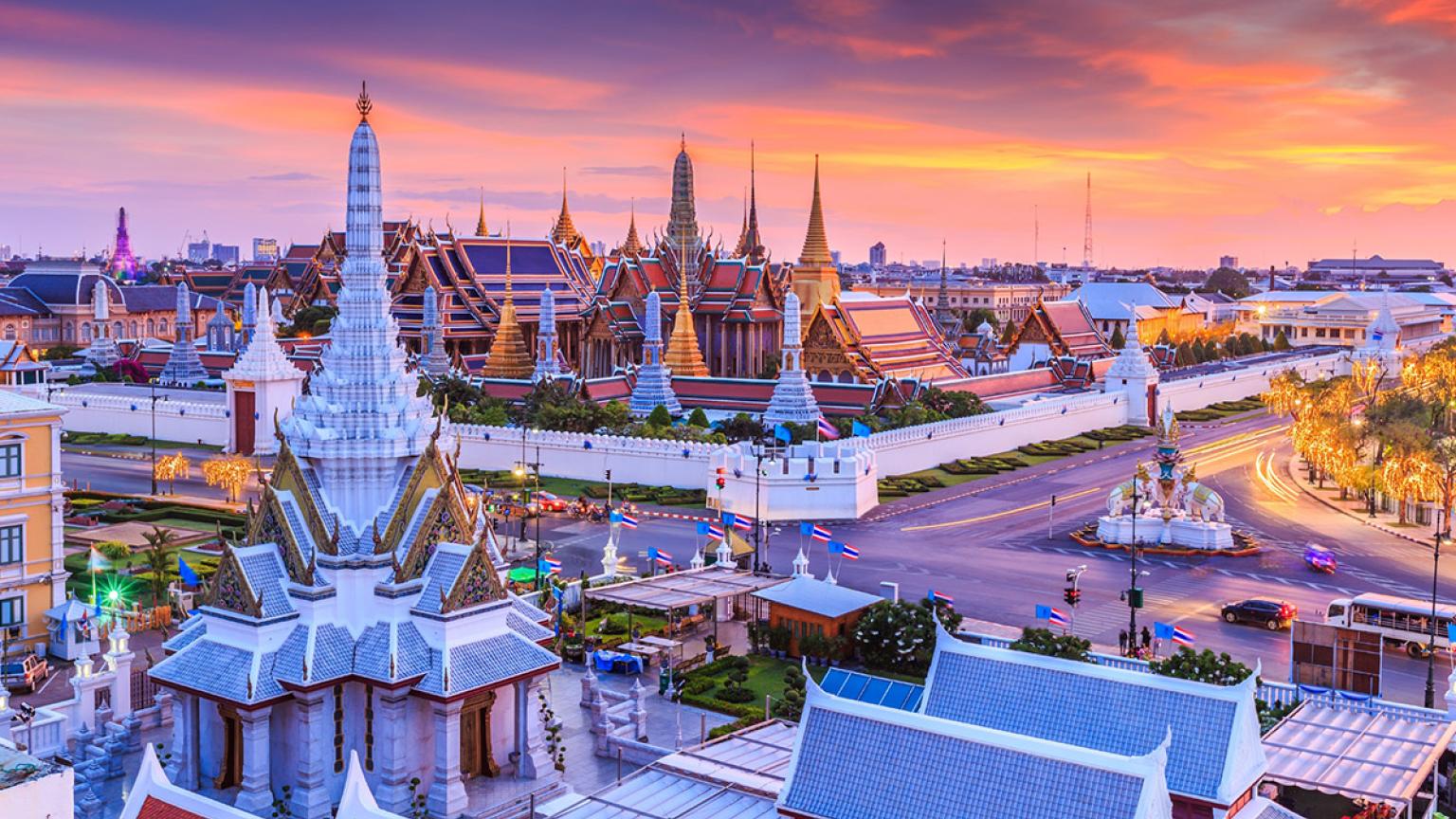 Wat Phra Kaew, conocido también como el templo del Buda Esmeralda, Bangkok, Tailandia