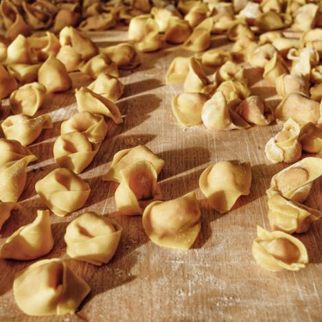 'Tortellini, gastronomía de Emilia-Romaña, Italia