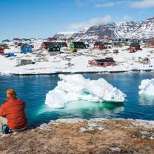 Vistas de Qeqertarsuaq, un pueblecito de Groenlandia