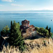 Iglesia ortodoxa de Sveti Jovan en Kaneo, sobre el lago Ohrid, Macedonia