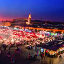 Yamaa el Fna, la plaza principal de Marrakech, Marruecos