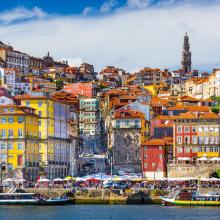 Oporto es bonito, pero si uno se sumerge en sus coloridas calles descubre un mundo de arte urbano