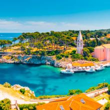 Laguna azul del pueblo Veli Losinj