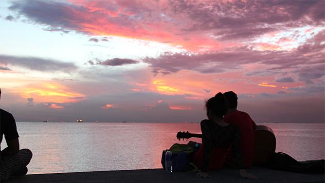  Atardecer en la bahía de Manila. 