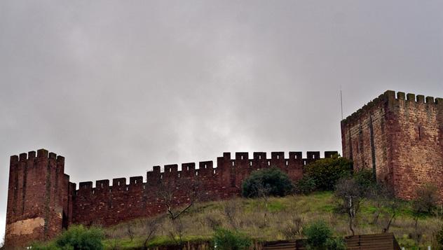 Silves © Tony Bowden - https://www.flickr.com/photos/tm-tm/6113330514