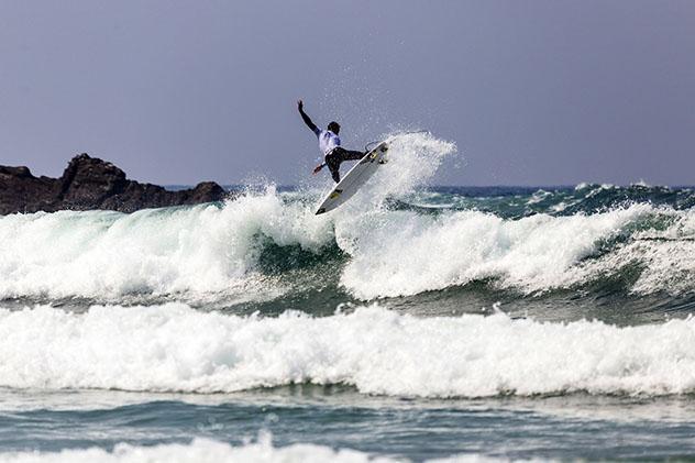 Parque Histórico del Navia, Asturias: surf en la playa de Tapia de Casariego