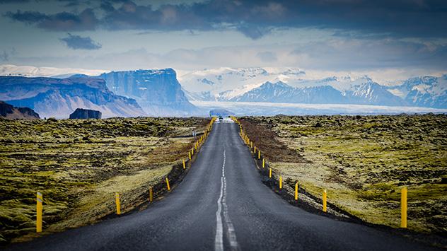 Carretera de circunvalación © Peter Duchek / 500px