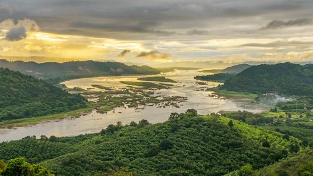 Crucero, río Mekong, Tailandia © jakkreethampitakkull / Getty Images