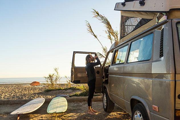 No hay mejor manera de explorar California que a bordo de una furgoneta camper © Jordan Lutes / Getty Images