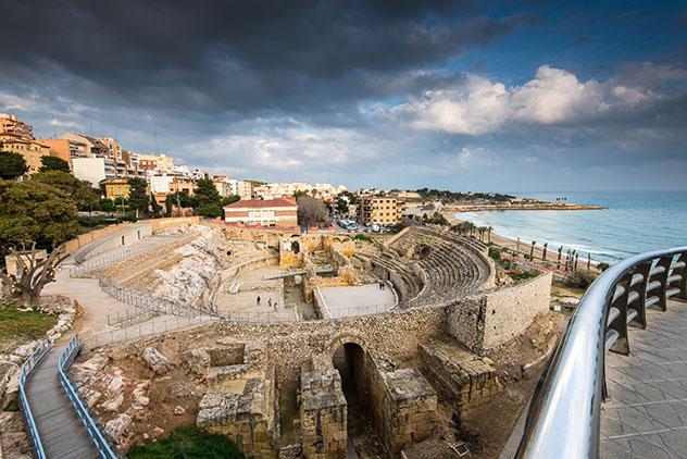 Tarragona, a 1 hora y 20 minutos de Barcelona