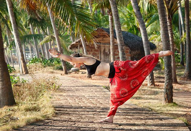 Yoga en Varkala, Kerala, India © Pikoso / Shutterstock