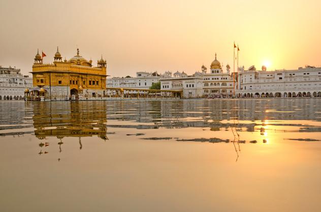 Templo Dorado de Amristar al atardecer, India © Aman Chotani / 500px