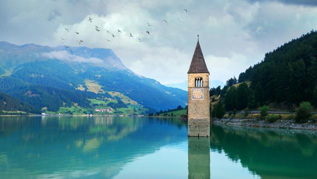 Lago de Resia, Italia