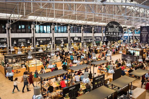 Mercado da Ribeira, Lisboa © tichr / Shutterstock