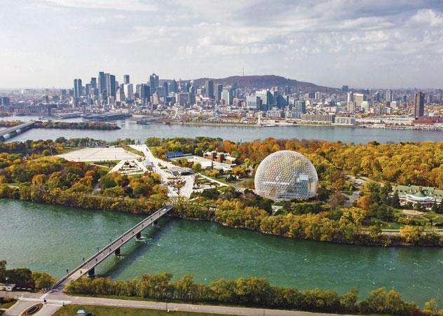 Île Sainte-Hélène con la icónica Biosfera de Montreal. © Firefighter Montreal/Shutterstock