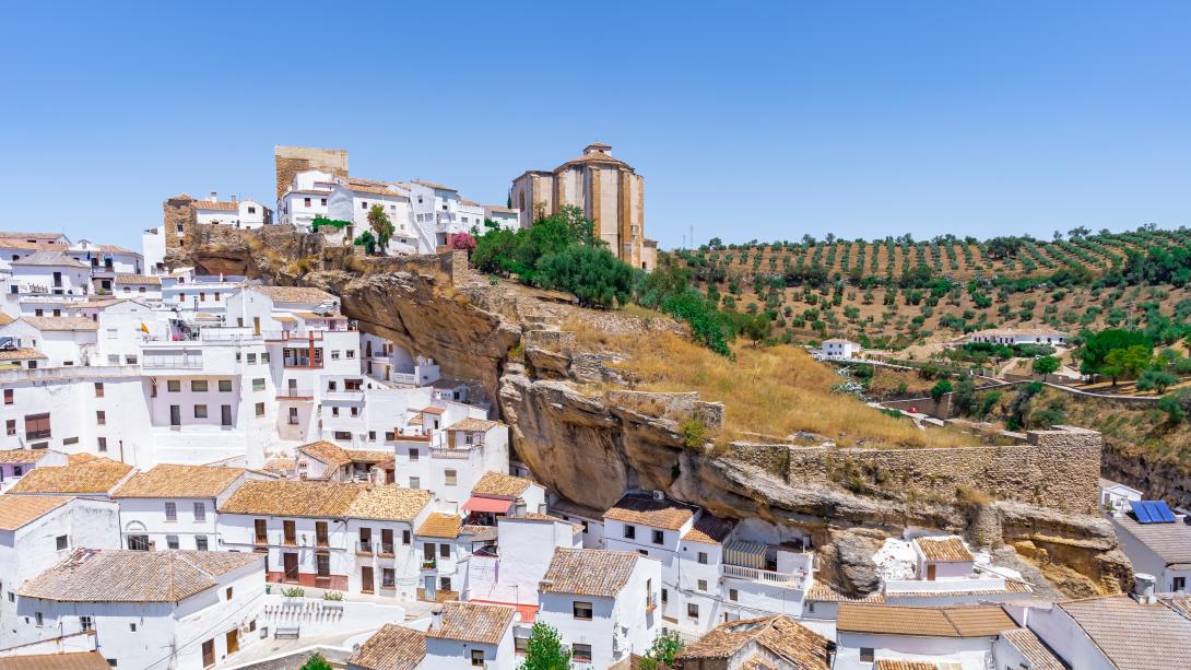 Setenil de las Bodegas, Cádiz, Andalucía © Juan Pedro Pena / Shutterstock 