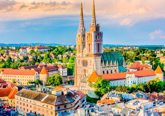 Catedral de Zagreb, Dreamer4787/Shutterstock