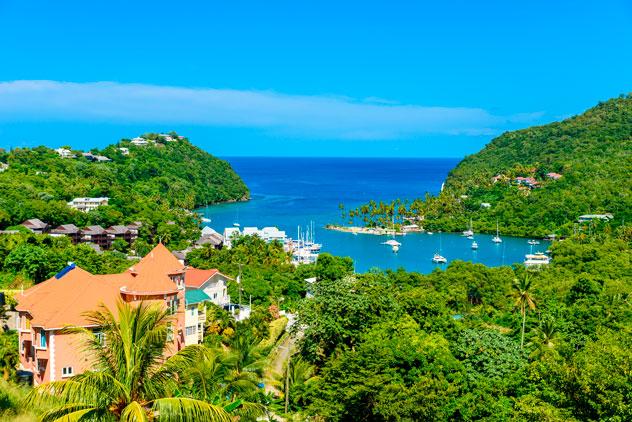 Bahía de Marigot. © Simon Dannhauer/Shutterstock