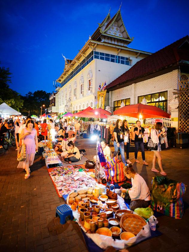 Sunday Walking Market, Chiang Mai, Tailandia © 501room / Getty Images